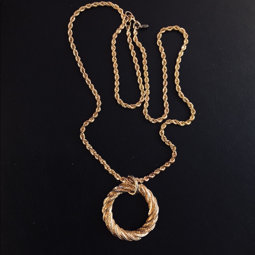 Monet Gold Tone Twists/Twirl Necklace & Pendant